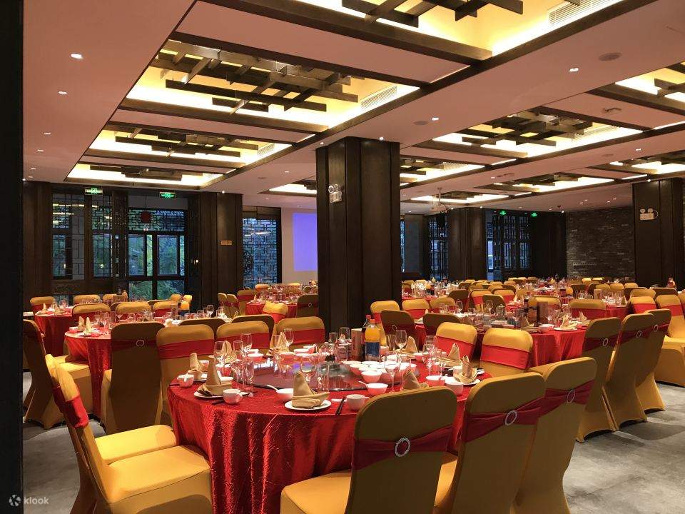 [Inside Gankeng Ancient Town/Directly reach Futian Port Line 10] Shenzhen OCT Gankeng Ancient Town - Nanxianglou Art Hotel Accommodation Package